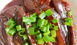 红烧茄子视频,色香味俱全的茄子新吃法